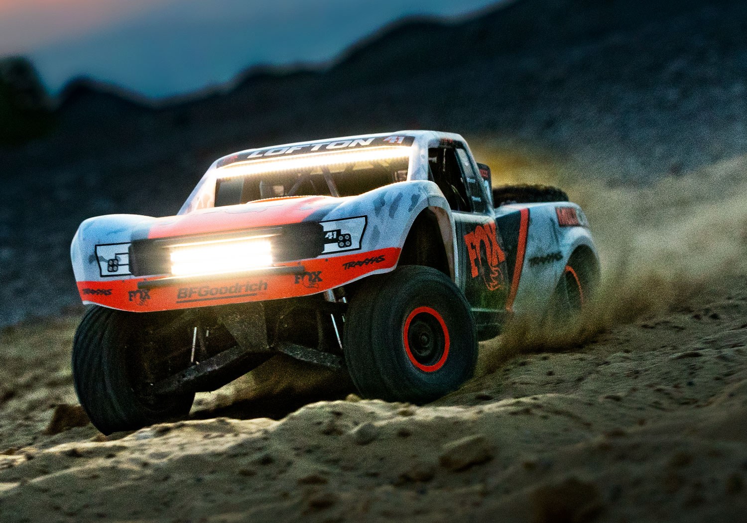 traxxas unlimited desert racer