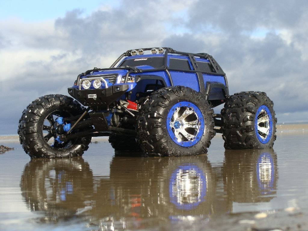 traxxas summit 1/10 4wd