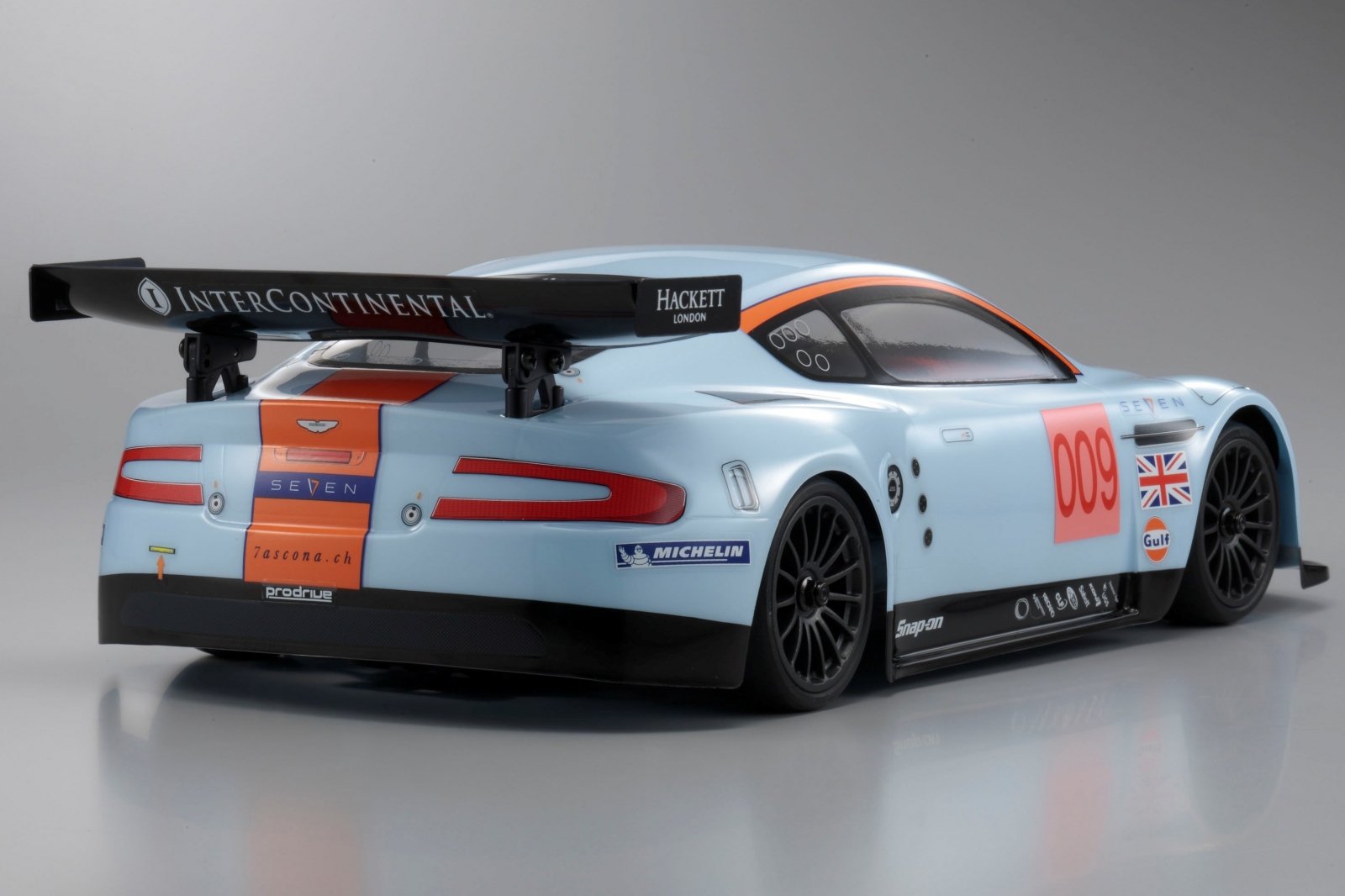 Aston Martin dbr9