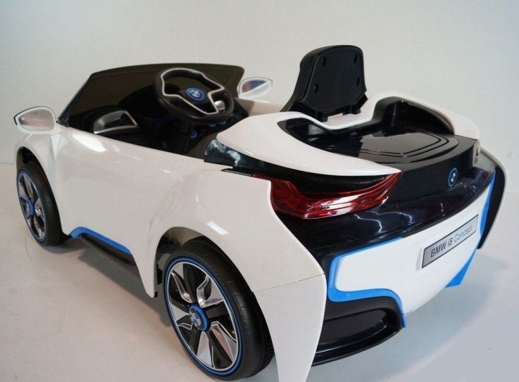 Машинка руль BMW i8