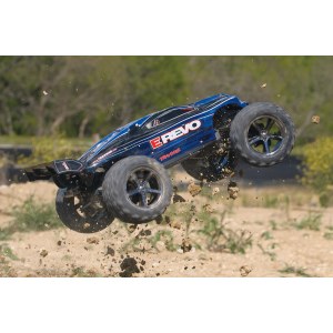 Радиоуправляемая модель машины TRAXXAS E-Revo 1/10 4WD Brushed