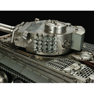 Радиоуправляемый танк Heng Long German Tiger I масштаб 1:8 RTR 2.4G 