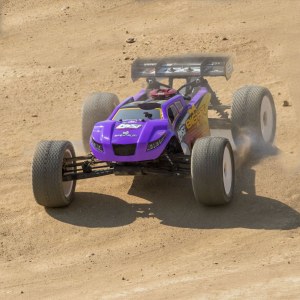 Радиоуправляемый трагги с ДВС Losi 1:8 8IGHT-T Nitro 4WD