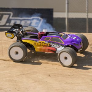 Радиоуправляемый трагги с ДВС Losi 1:8 8IGHT-T Nitro 4WD