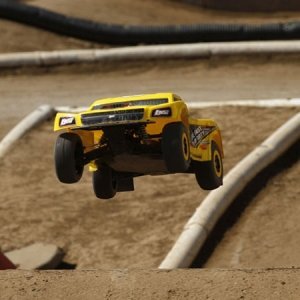 Шорткорс 1/10 - LOSI Tuff Country XXX-SCT (б/к) с AVC (ЛиПо, ЗУ в комплекте)