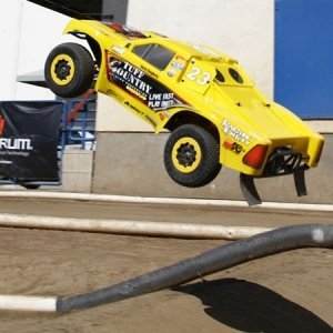 Шорткорс 1/10 - LOSI Tuff Country XXX-SCT (б/к) с AVC (ЛиПо, ЗУ в комплекте)