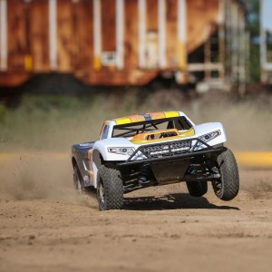 Радиоуправляемая машина на бензине Losi 1:5 5IVE-T 2.0 4wd SCT Бензо Серый/Оранжевый/Белый BND 2019 год LOS05014T2