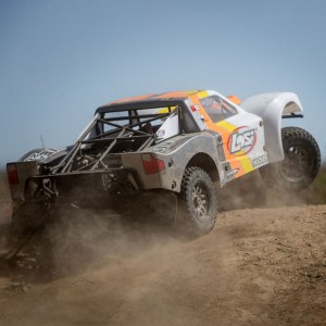 Радиоуправляемая машина на бензине Losi 1:5 5IVE-T 2.0 4wd SCT Бензо Серый/Оранжевый/Белый BND 2019 год LOS05014T2