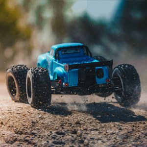 Радиоуправляемый Монстр 1:8 ARRMA Notorious 6S 4WD Brushless RTR (синий) 2019г ARA106044T2