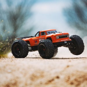 Новый радиоуправляемый Монстр 1:8 ARRMA Outcast 6S 4WD Brushless RTR (оранжевый) 2019г ARA106042T2