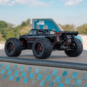 Радиоуправляемый монстр 1/5 OUTCAST 4X4 8S BLX EXB BRUSHLESS STUNT TRUCK RTR, BLACK ARA5810V2T1