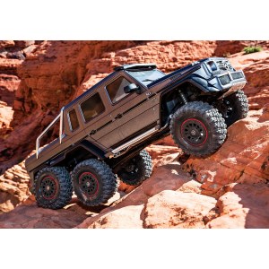 Радиоуправляемая модель трофи Traxxas 1/10 TRX-6 Mercedes-Benz G63 AMG 6x6 TRA88296-4-S