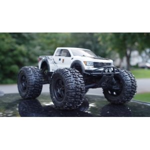 Радиоуправляемый монстр SAVAGE XS FLUX Ford SVT Raptor