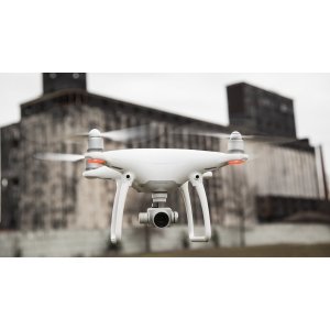 КВАДРОКОПТЕР DJI PHANTOM 4