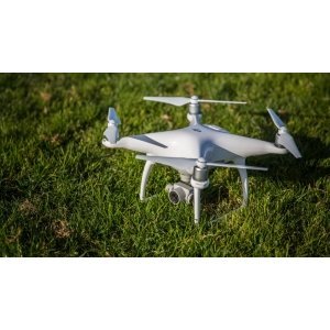КВАДРОКОПТЕР DJI PHANTOM 4