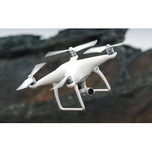КВАДРОКОПТЕР DJI PHANTOM 4