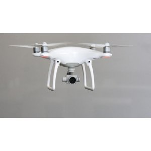 КВАДРОКОПТЕР DJI PHANTOM 4