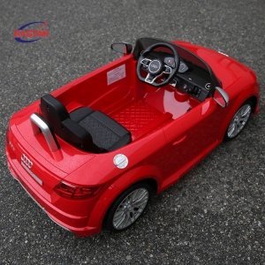 Радиоуправляемый электромобиль Audi TTS Roadster Red 12V 2.4G