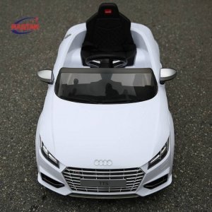 Радиоуправляемый электромобиль Audi TTS Roadster White 12V 2.4G