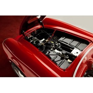 Бензиновый автомобиль Ferrari 250GT California Spyder