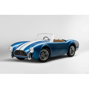 Бензиновый автомобиль AC Cobra 289