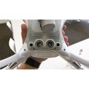 DJI Phantom 4 два аккумулятора