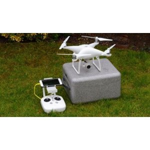 DJI Phantom 4 два аккумулятора