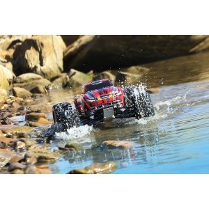 Модель TRAXXAS E-Maxx Brushless 1/10 4WD