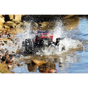 Модель TRAXXAS E-Maxx Brushless 1/10 4WD