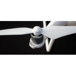DJI Phantom 4 PRO квадрокоптер