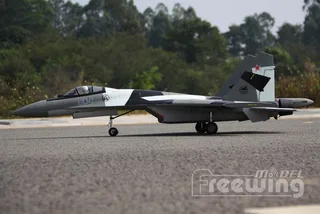 Модель самолета FreeWing Su-35 Flanker-E ARF (серый камуфляж)