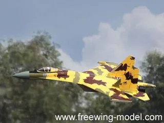 Модель самолета FreeWing Su-35 Flanker-E ARF (пустынный камуфляж)