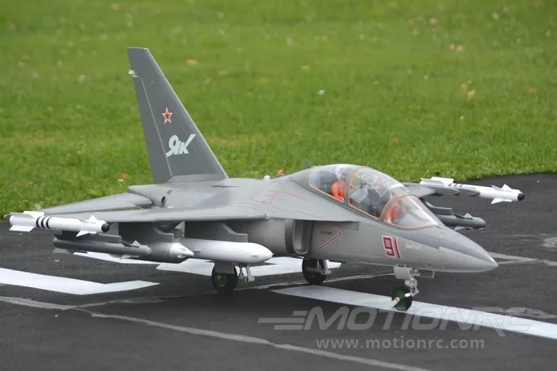 Радиоуправляемый самолет Freewing Yak-130 6S PNP (90мм)