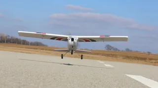 Радиоуправляемый самолет E-Flite Apprentice S 15e с технологией SAFE, электро, RTF — фото 6