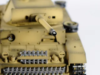 Радиоуправляемая модель танка Taigen 1/16 Panzerkampfwagen III (Германия) дым, свет (для ИК боя) V3 2.4G RTR пустыня TG3848-BD-IR3.0 — фото 15
