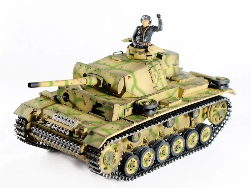 Радиоуправляемый танк Taigen 1/16 Panzerkampfwagen III (Германия) дым, свет (для ИК боя) V3 2.4G RTR камуфляж TG3848-BC-IR3.0