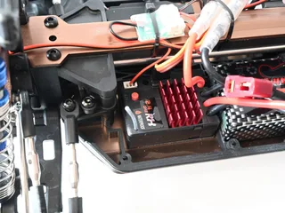 Радиоуправляемый монстр Remo Hobby (красный) 4WD 2.4G 1/14 RTR — фото 16