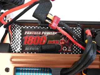 Радиоуправляемый монстр Remo Hobby Brushless (красный) 4WD 2.4G 1/14 RTR — фото 15