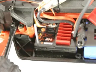 Радиоуправляемый монстр Remo Hobby SMAX UPGRADE V2.0 (красный) 4WD 2.4G 1/16 RTR — фото 14