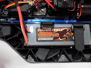 Радиоуправляемый монстр Remo Hobby Dinosaurs Master Brushless UPGRADE (красный) 4WD 2.4G 1/8 RTR — фото 12