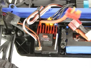Радиоуправляемый шорт-корс Remo Hobby Rocket Brushless V2.0 (красный) 4WD 2.4G 1/16 RTR — фото 12