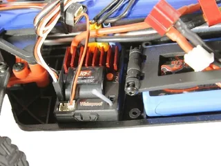 Радиоуправляемая трагги Remo Hobby S EVO-R Brushless UPGRADE V2.0 (красный) 4WD 2.4G 1/16 RTR — фото 13
