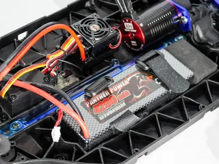 Радиоуправляемая трагги Remo Hobby EVO-R Brushless (красная) 4WD 2.4G 1/8 RTR — фото 6